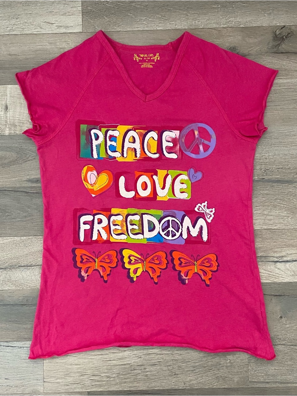 Y2K Total Girl Pink V-Neck Graphic Tee Butterfly Peace Love Freedom